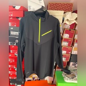 NIKE RUNNING HALF ZIP RUNNING TOP SZ L